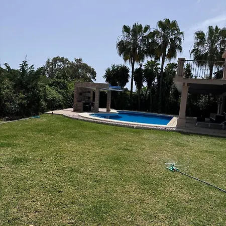 Casa Farah Golden Mile Coral Behind Aldi Villa