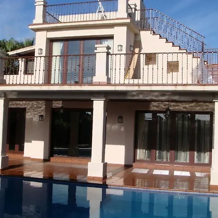 Casa Farah Golden Mile Coral Behind Aldi Villa *